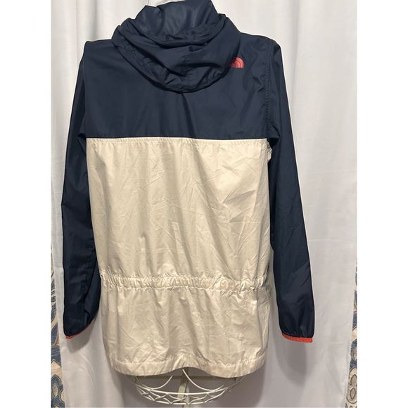 GREAT CONDITION The North Face Navy Anorak Packable Pullover Lightweight Rain Ja - Picture 2 of 4